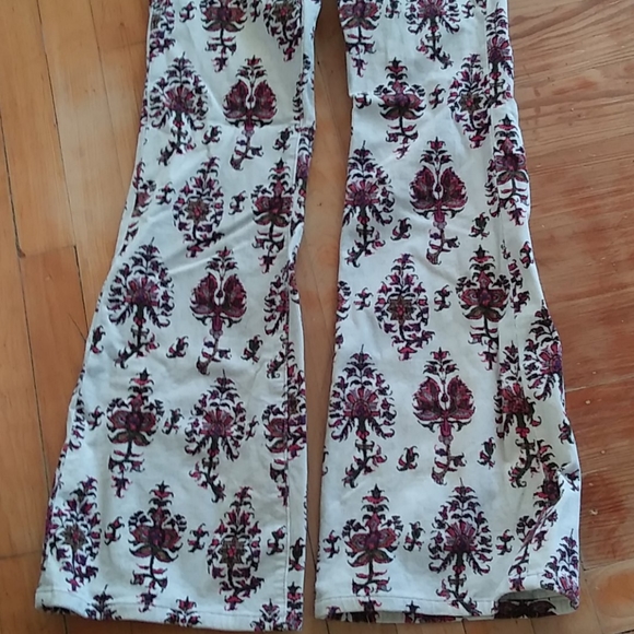 Anthro Corduroy Pants. Size 27. - Picture 3 of 4